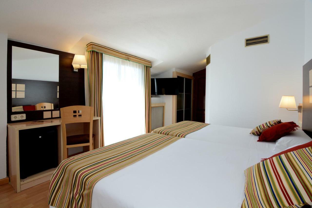 Don Angel - Adults Recommended Hotel Santa Susanna Exterior photo